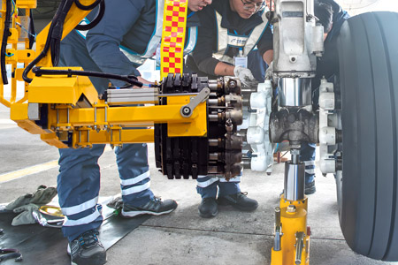 飞机制动盘更换