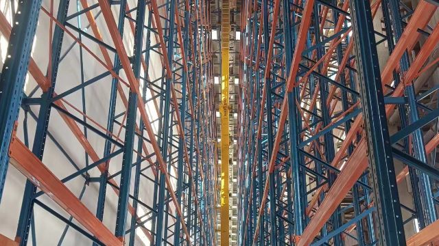 确保仓储安全与效率的关键环节-货架维保