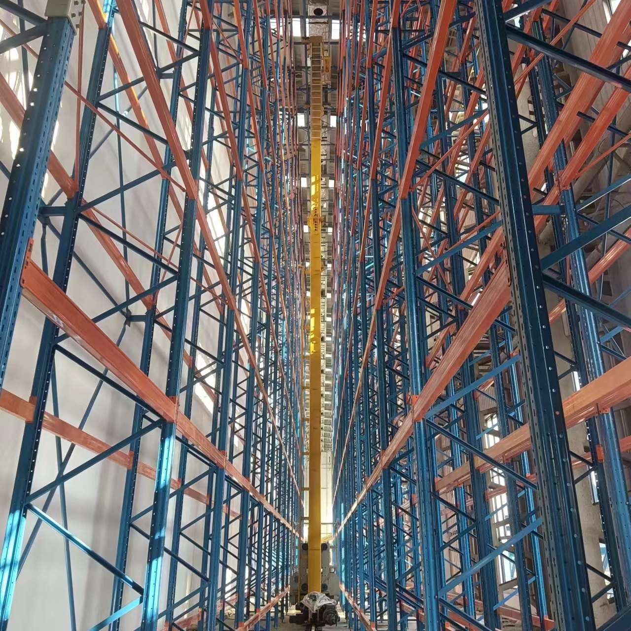 堆垛机：重塑电商等行业仓储格局的力量