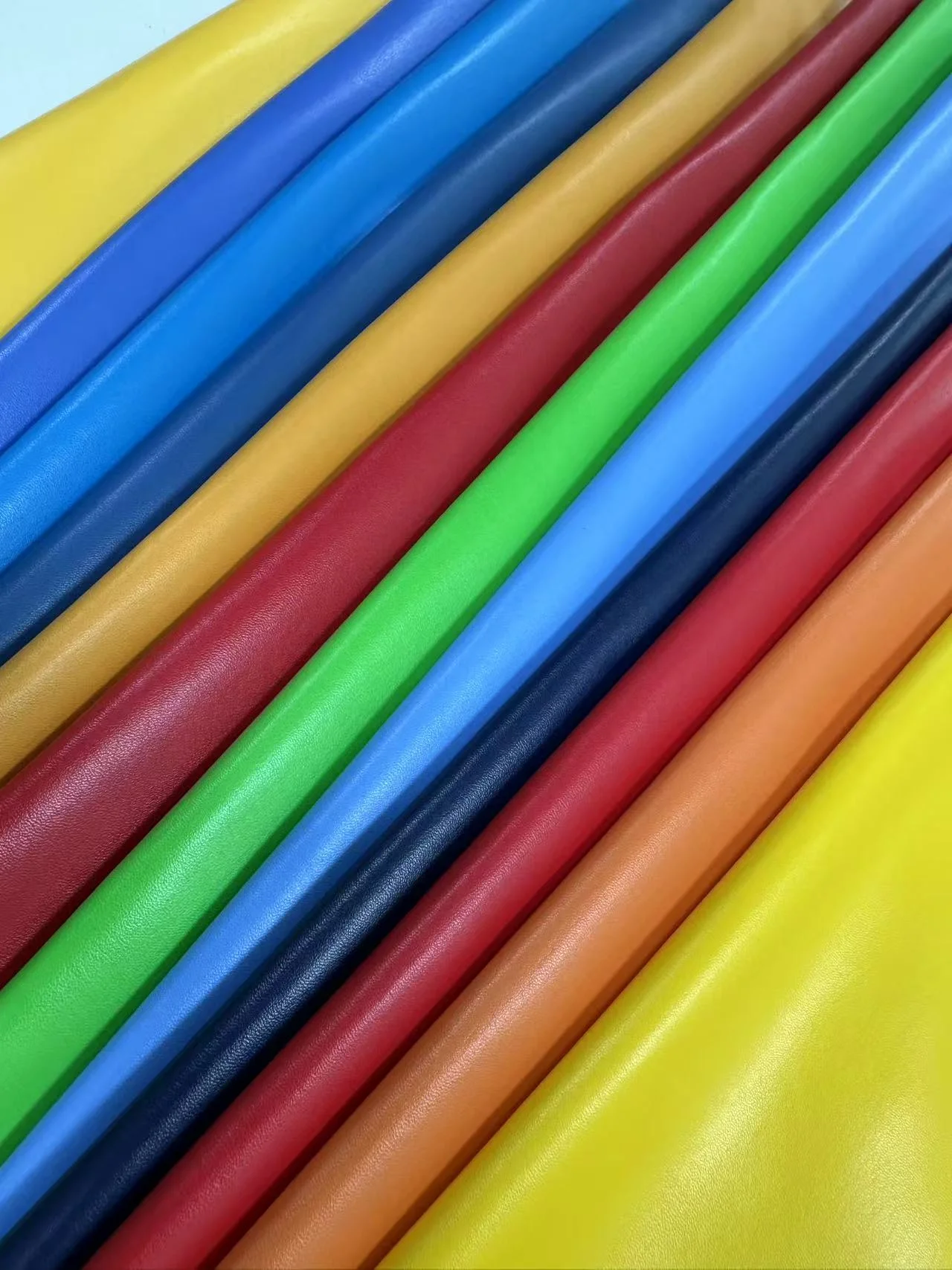 0.7 PU eco-friendly 6P Nappa-textured faux leather 0.7 PU eco-friendly 6P Nappa-textured faux leather