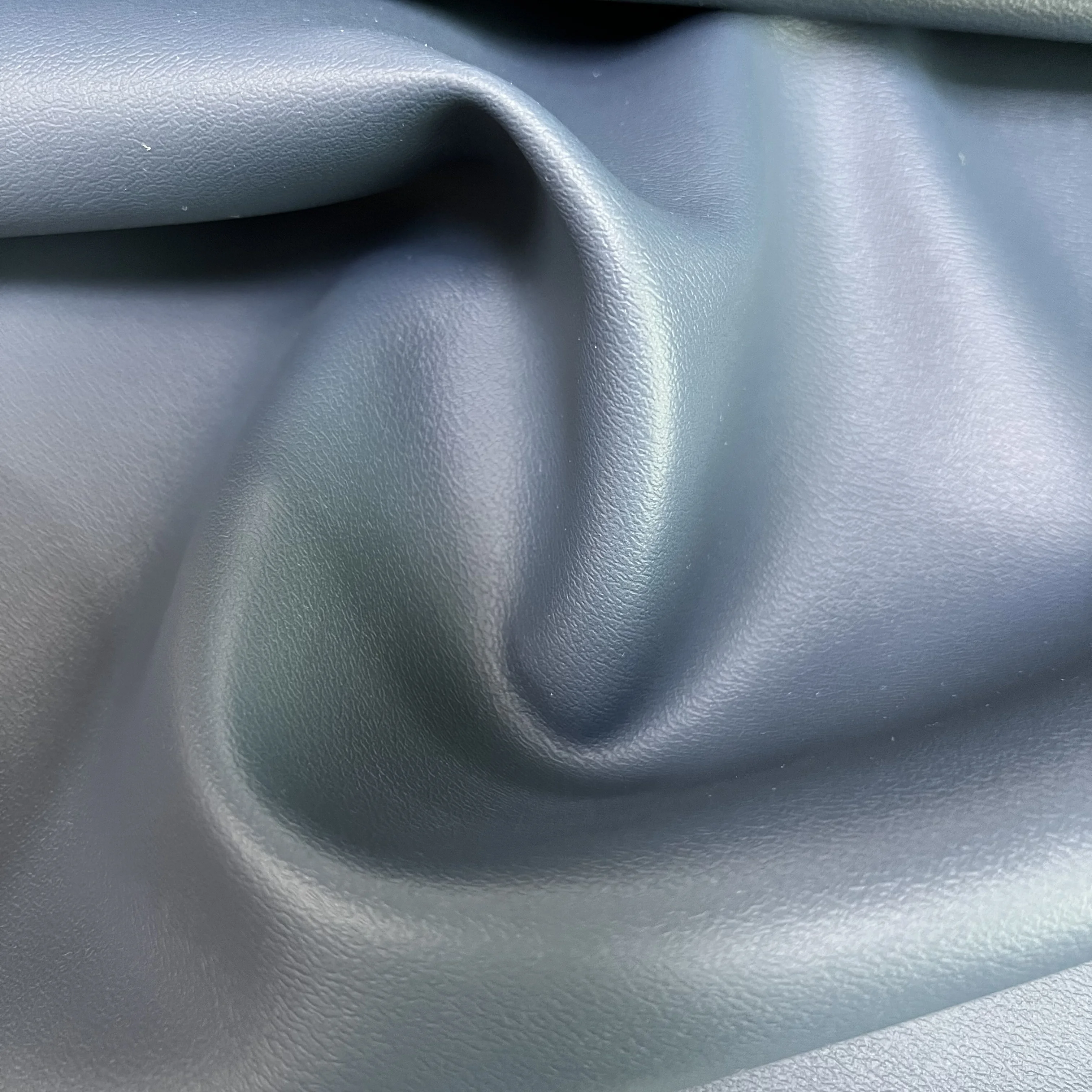 DN614 Medical Bed with Leather Surface: Alcohol-Resistant