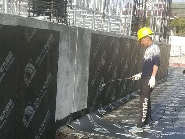 车库顶板防水