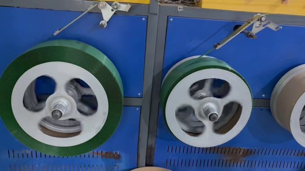 1608-塑钢打包带