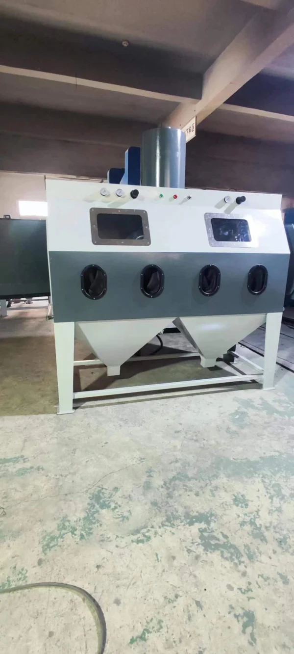 SL-2010-2A雙槍雙工位上旋風手動噴砂機