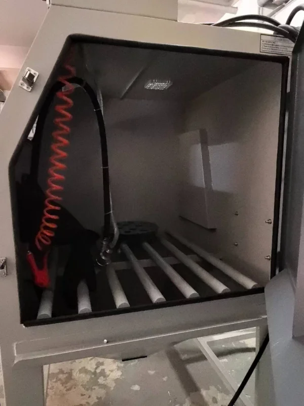 非標定制異形手動噴砂機