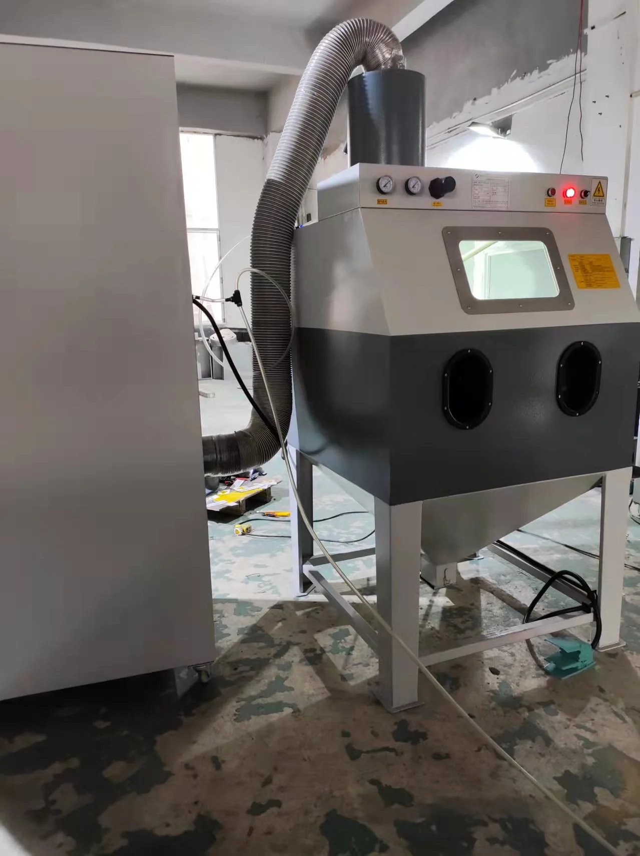 SL-1010AF上旋風分離手動噴砂機