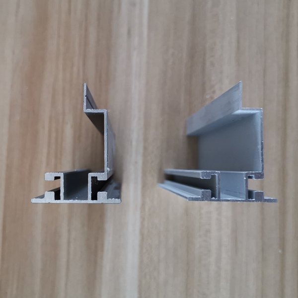雙面磁吸燈箱