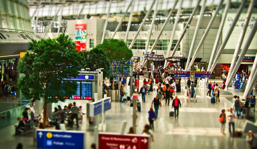 国泰航空加速全球布局，2025年目标覆盖百个目的地，七月载客量创新高