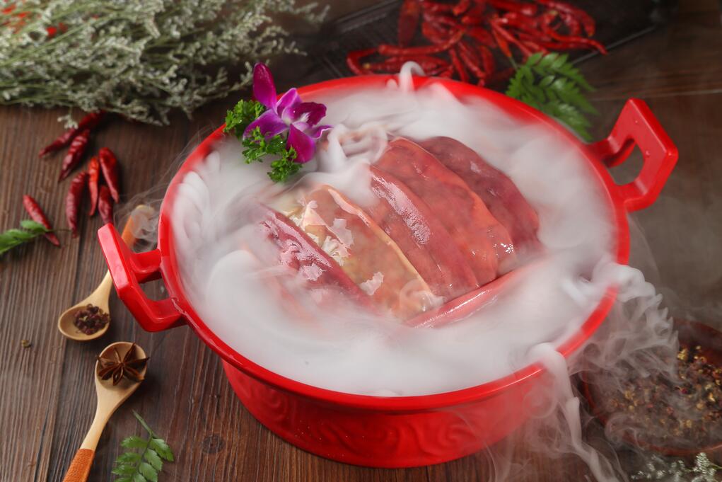 鮮貨火鍋盈利新密碼：蜀辣居靠“鮮”實(shí)力單店月入78萬(wàn)，揭秘四大賺錢(qián)妙招