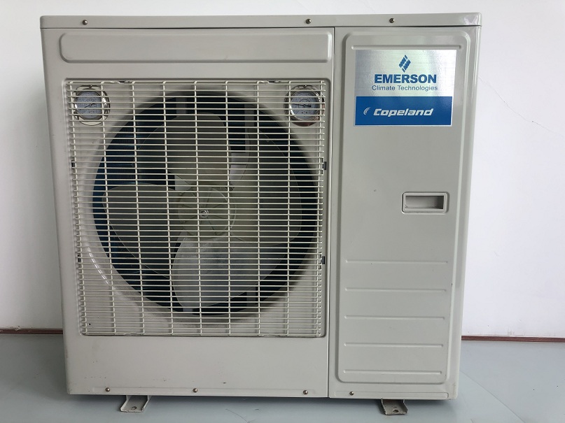 樂(lè)千雪飄雪機(jī)，夏日也能享受冬日大雪的美好！