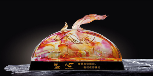 學(xué)校周年慶琉璃制品定制注意事項(xiàng)