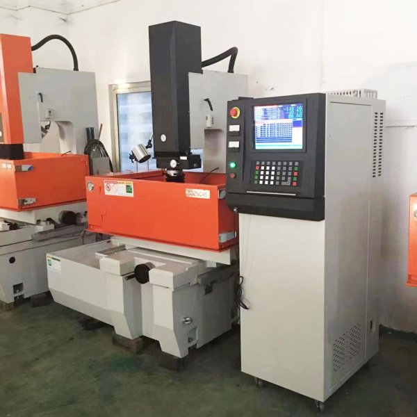 電火花成型機(jī)ZNC450