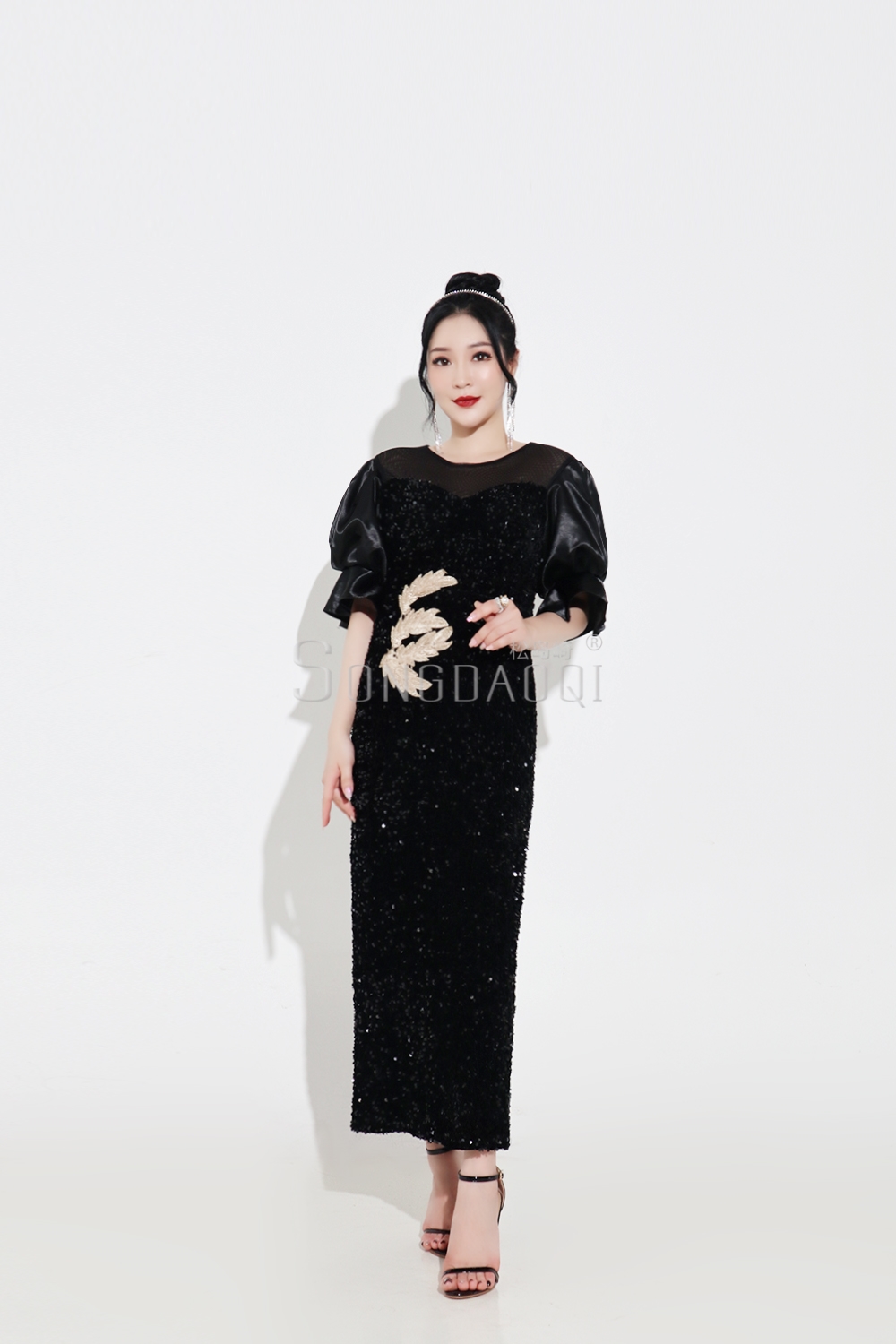 松島崎：禮服和晚禮服的區別