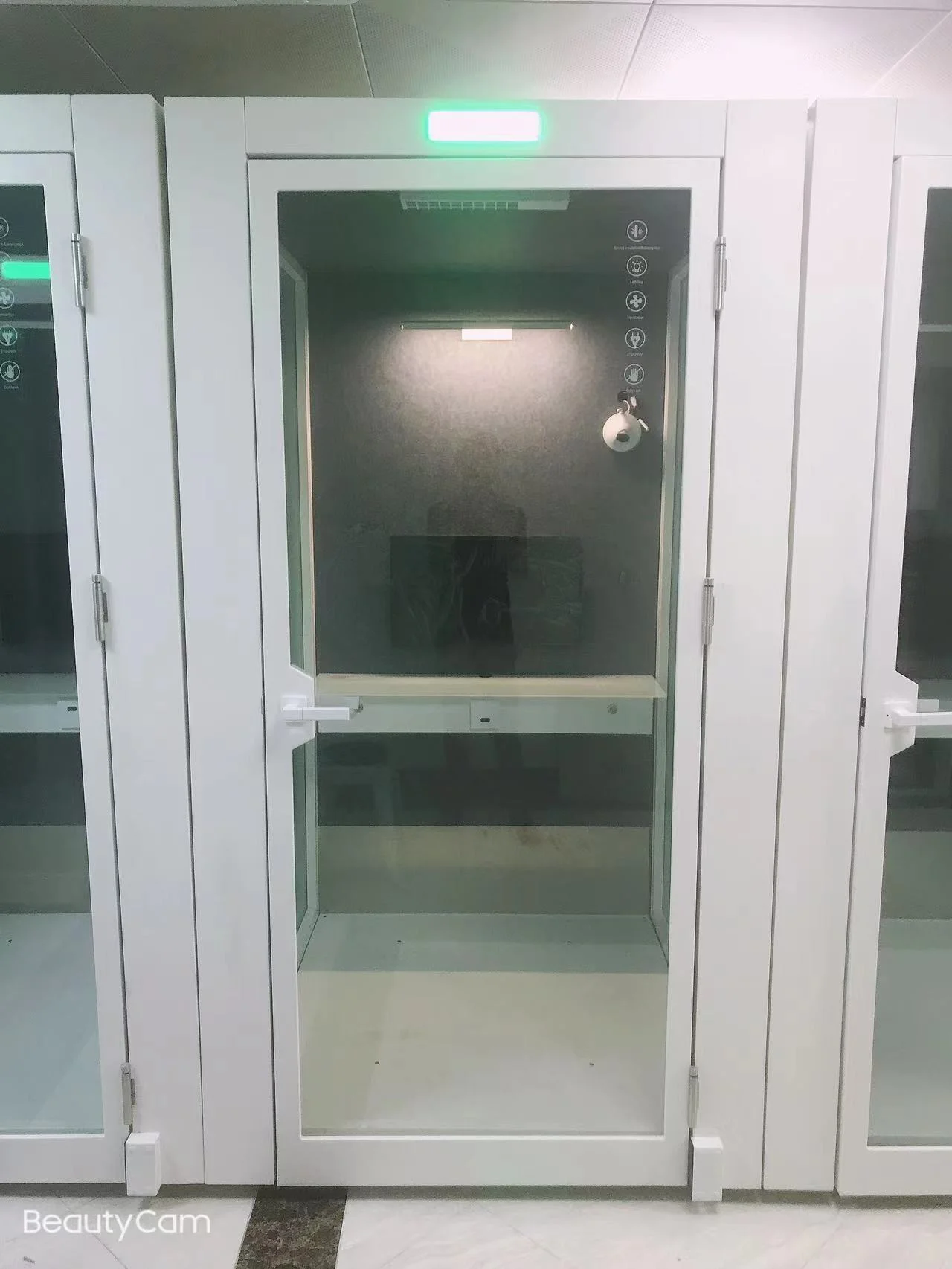 廣外考試艙3.jpg