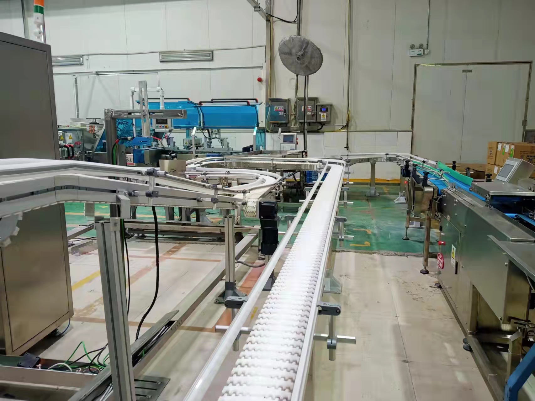 柔性鏈板輸送線調(diào)試安裝完畢