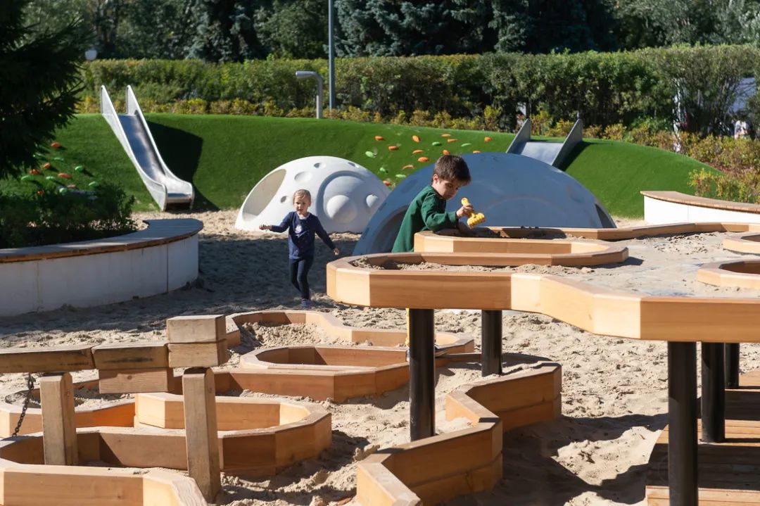 無動(dòng)力游樂設(shè)備廠家