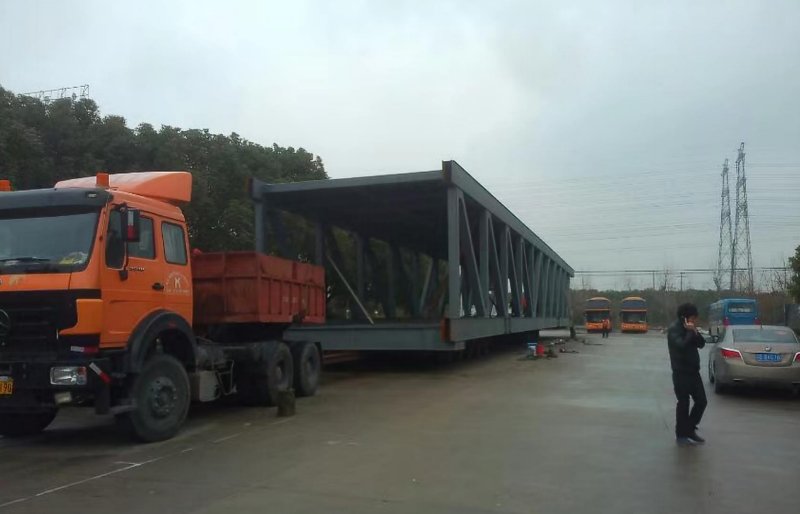 上海松昊钢结构至上海南码头浦江医院人行天桥运输项目