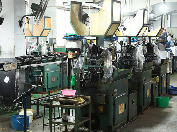 數(shù)控車(chē)床加工中螺紋常用的加工方式