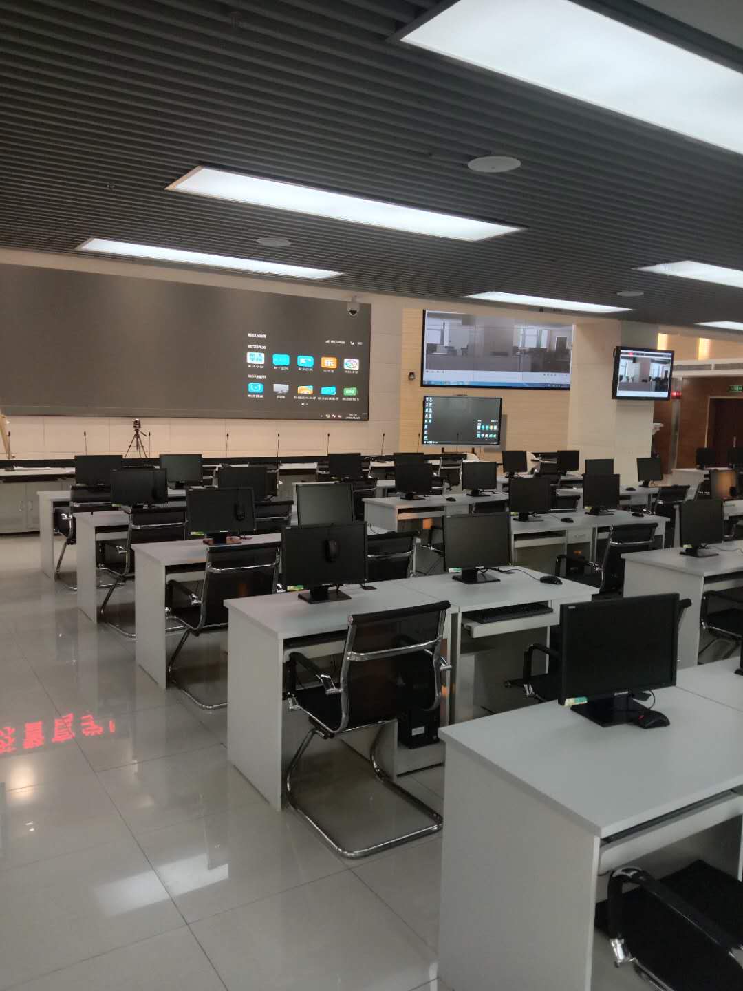 江蘇警官學院大數據教學服務中心升級改造采用睿觀博網傳
