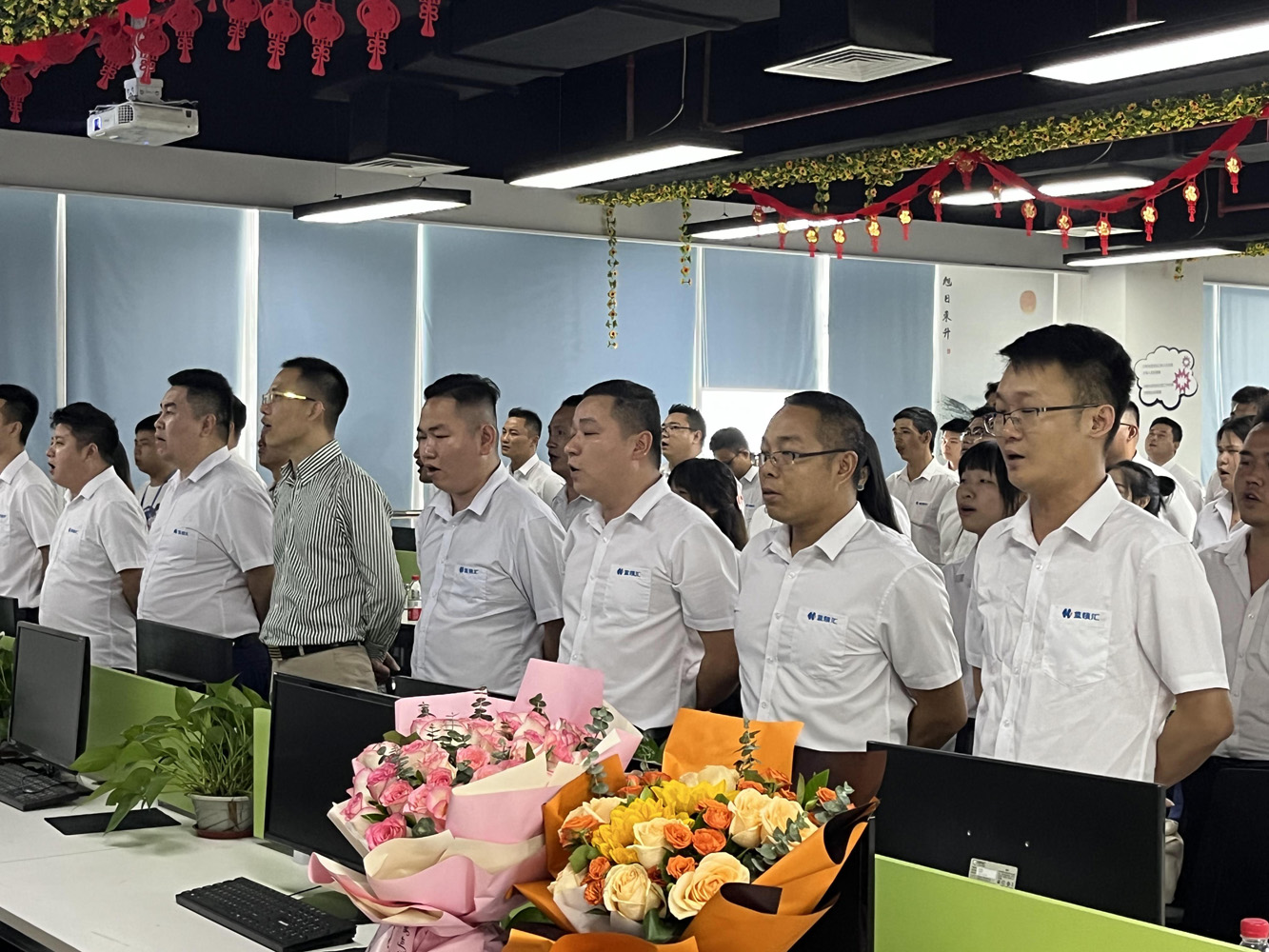 企業(yè)文化宣讀1.jpg 企業(yè)文化宣讀1.jpg