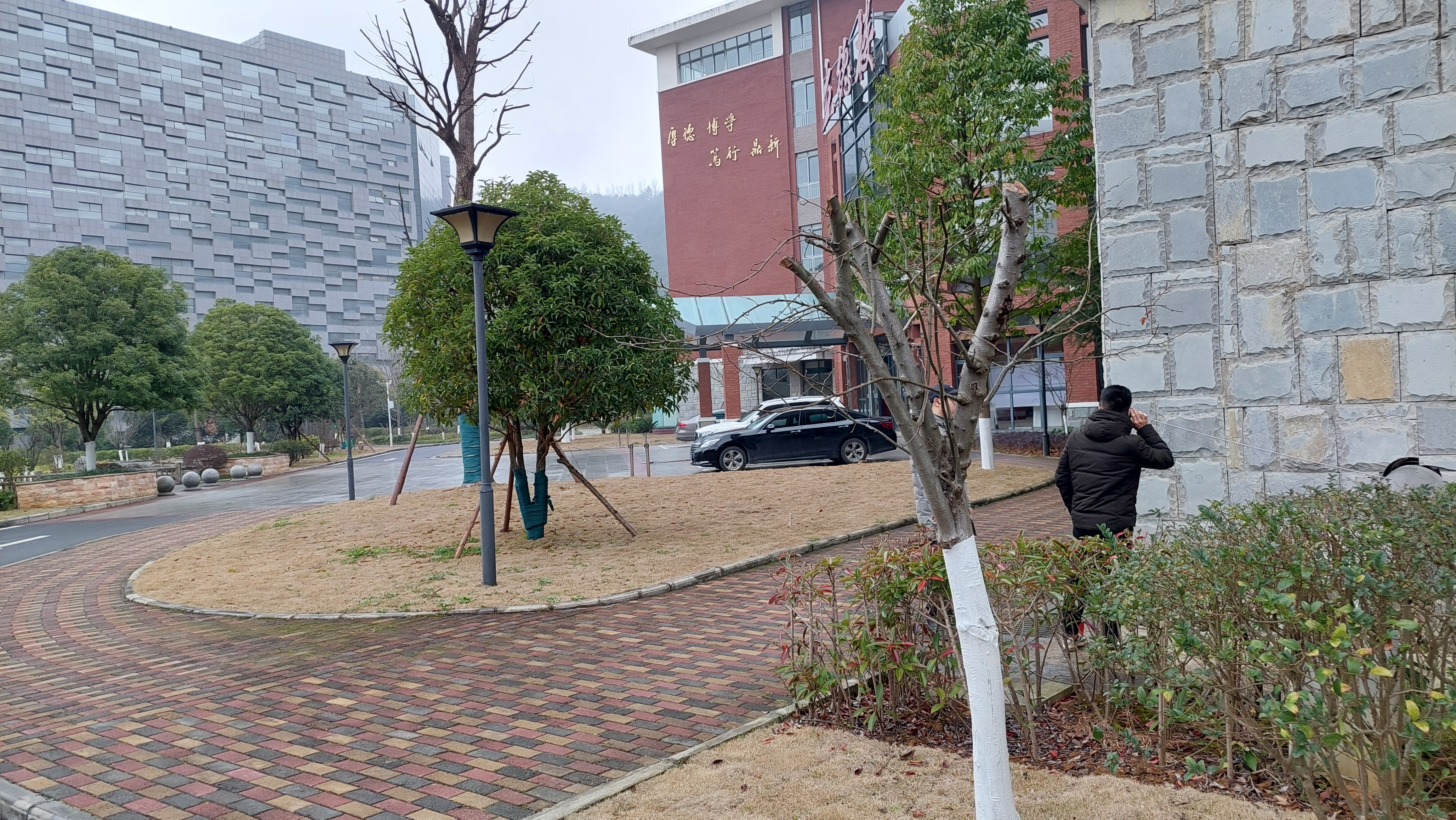 贵州财经大学空调供水管漏水检测