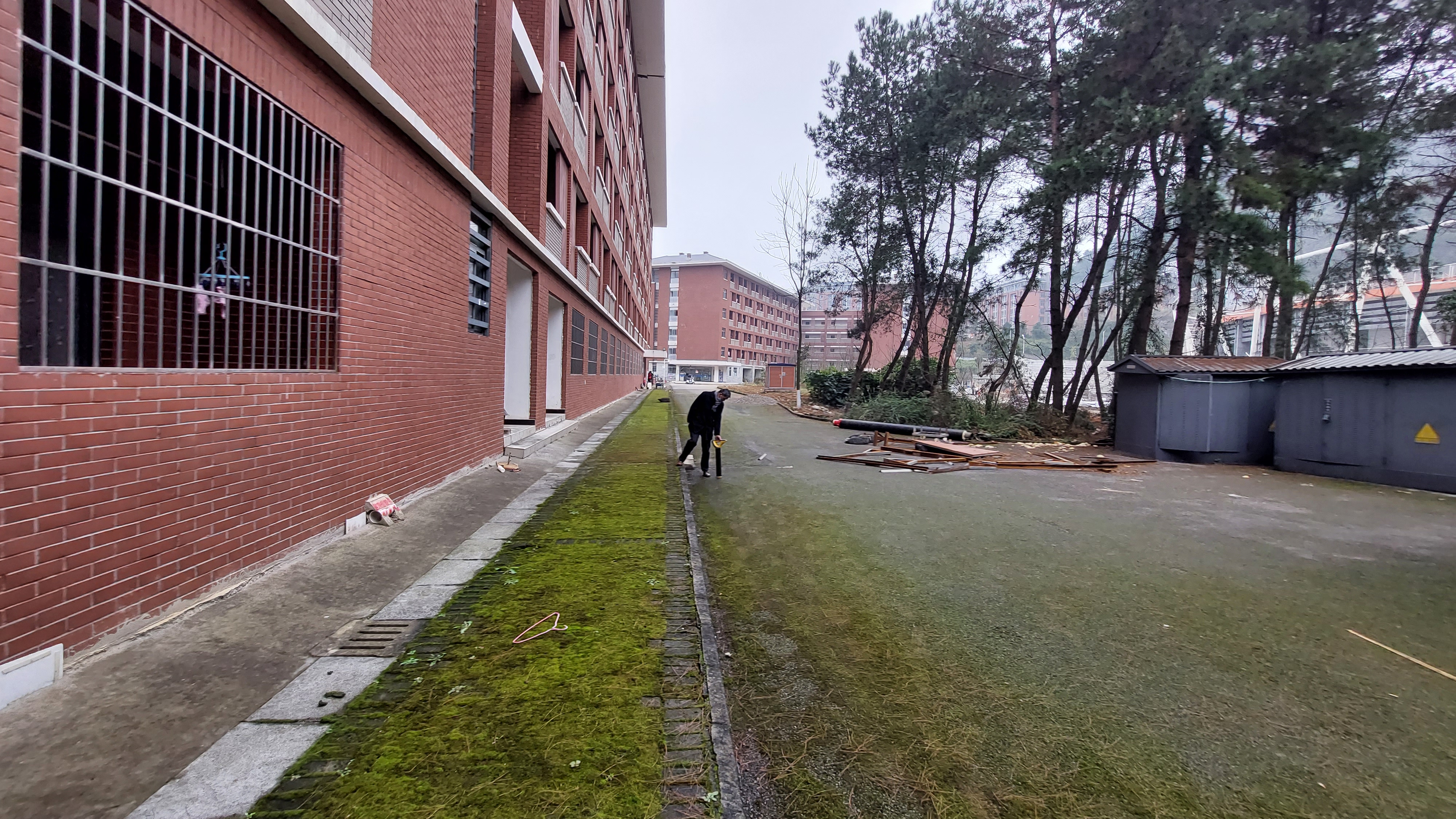 贵州财经大学空调供水管漏水检测