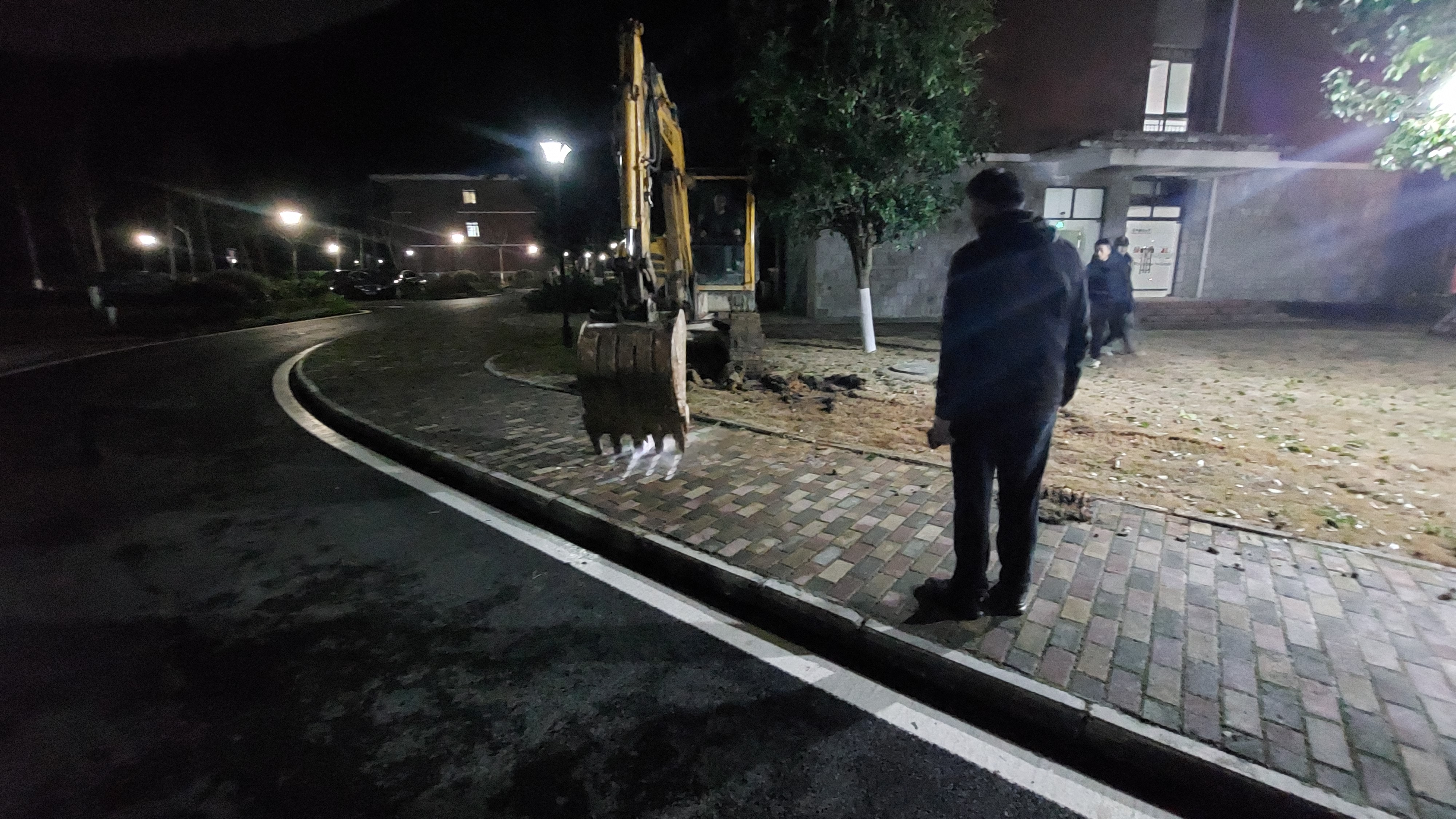 贵州财经大学空调供水管漏水检测