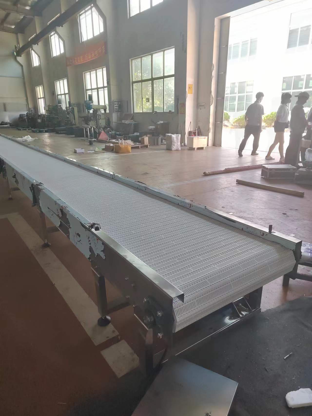 爬坡鏈板輸送線 (3).jpg