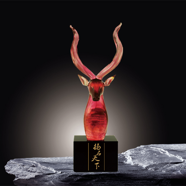 夏氏琉璃  E-182 揚名天下