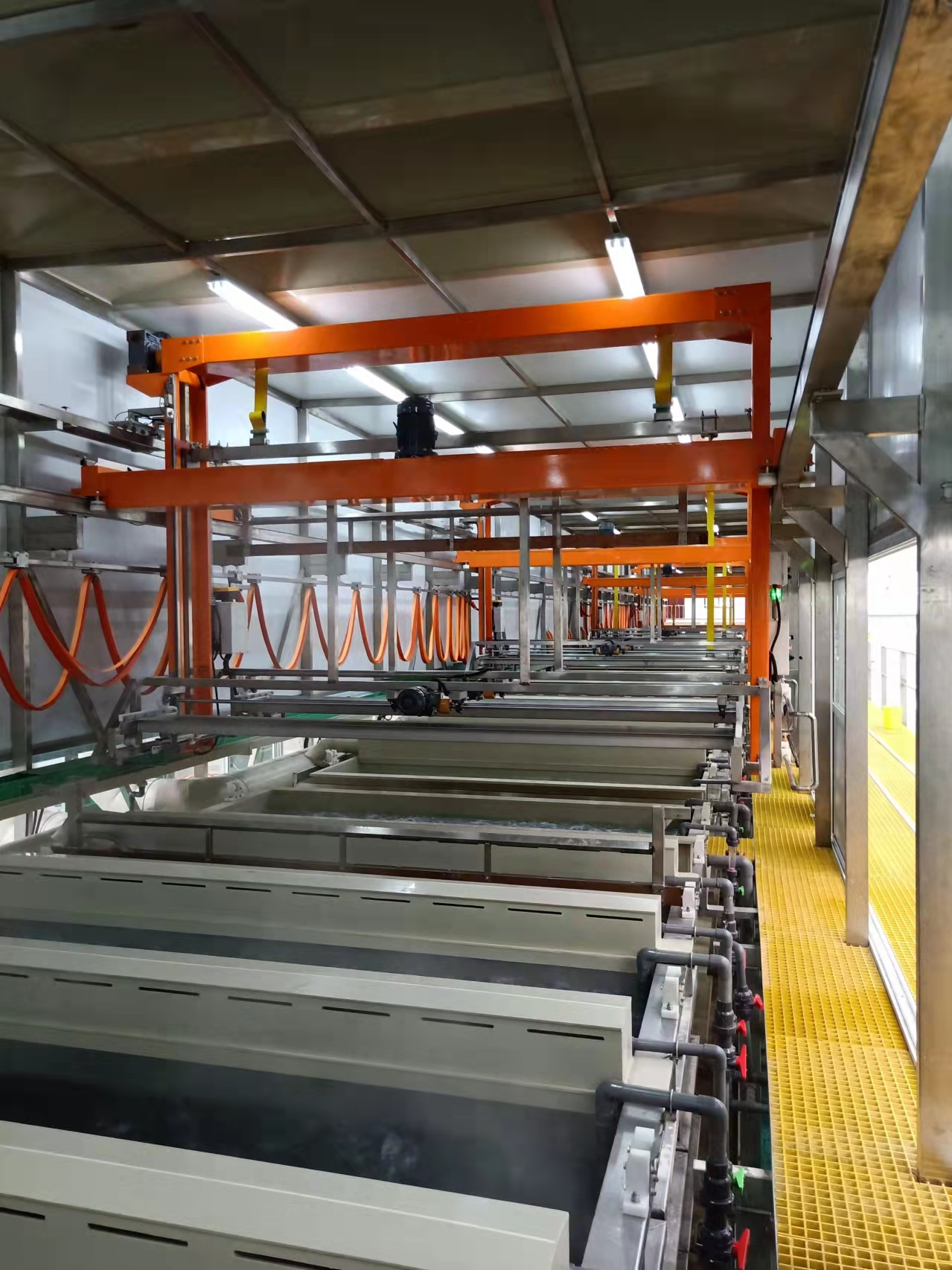 龍門式全自動小氧化染色生產線