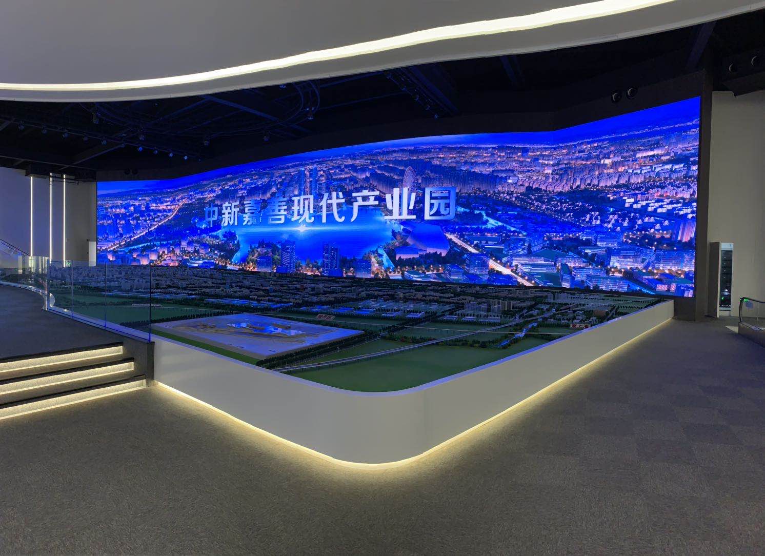 睿觀博RGBLE32套網線傳輸器助力中新嘉善現代產業園展廳