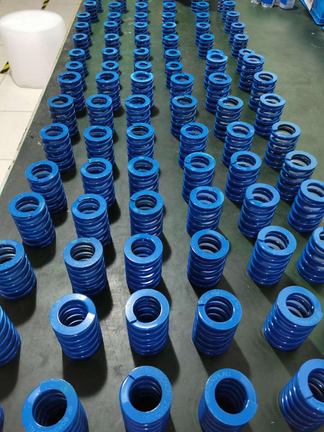模具彈簧