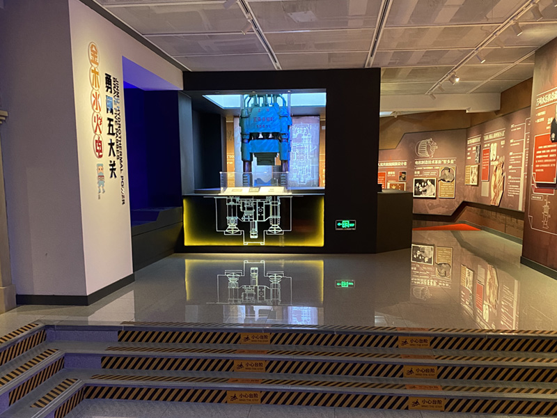 上海工匠館采用21套睿觀博光傳 (2).jpg