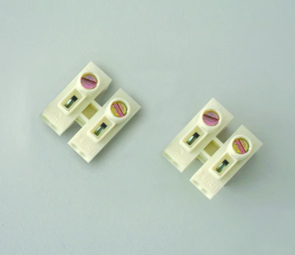 H0101安定器端子臺(tái)（插入式）