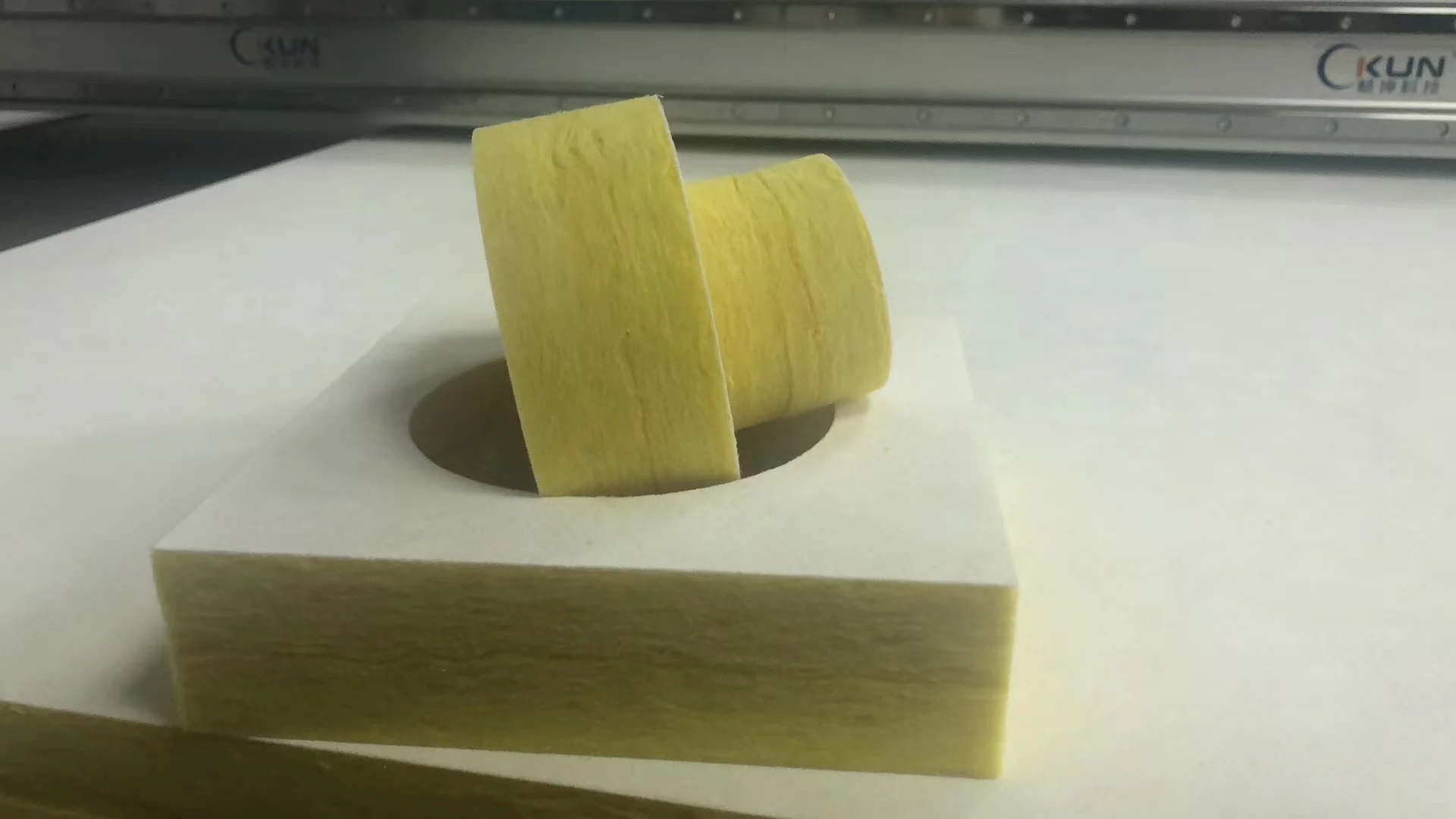 保溫棉行業材料切割