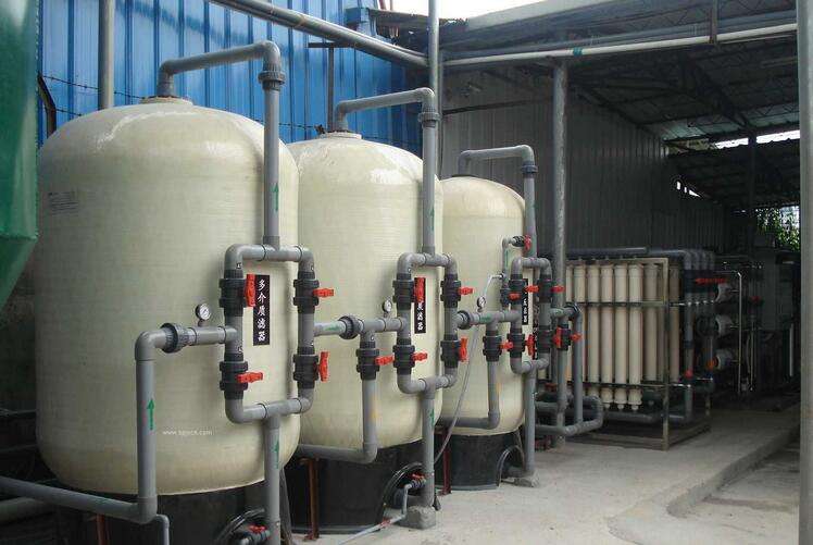 軟化水處理設(shè)備.jpg