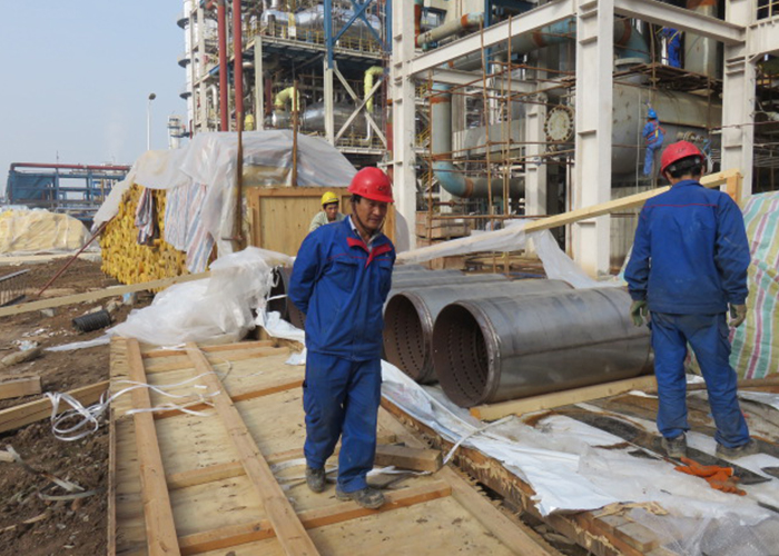 中性清洗劑泡洗甲醇合成反應(yīng)器中心筒