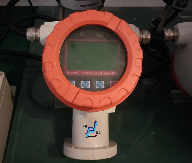 外貼式超聲波液位計.png