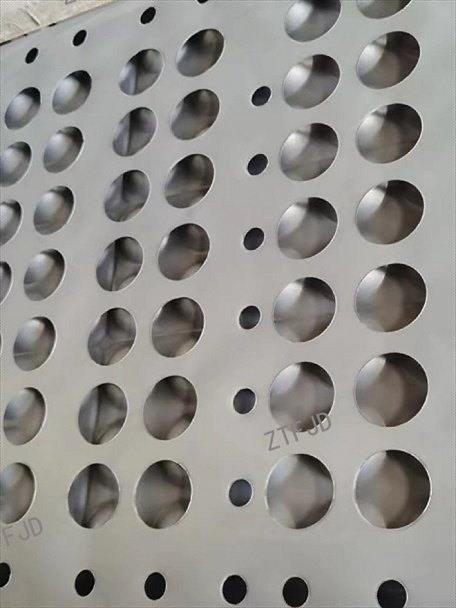 沖孔板1.jpg