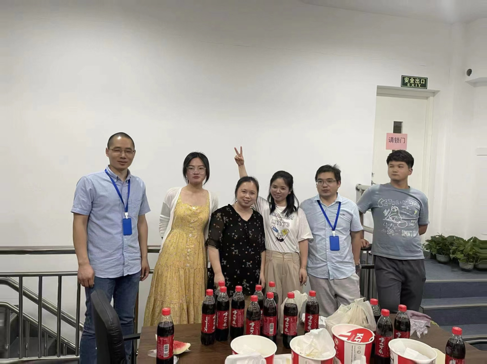 合影1.jpg