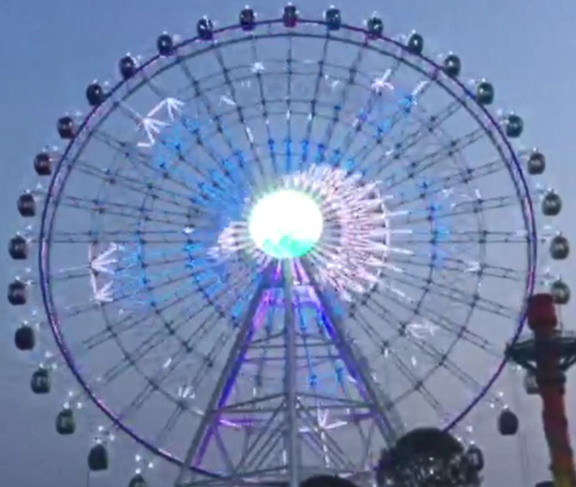 駿業(yè)游樂配套設(shè)備：游樂設(shè)備燈光亮化的重要性