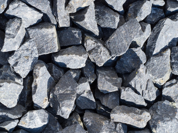 玄武巖的主要成分及特性