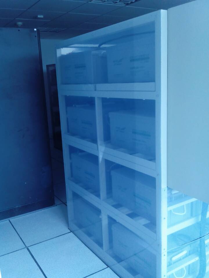 3、奉賢稅務(wù)電池架圖片3.jpg