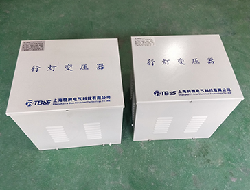 【技術(shù)文章】隔離變壓器的性能及其在UPS供電系統(tǒng)中的作用