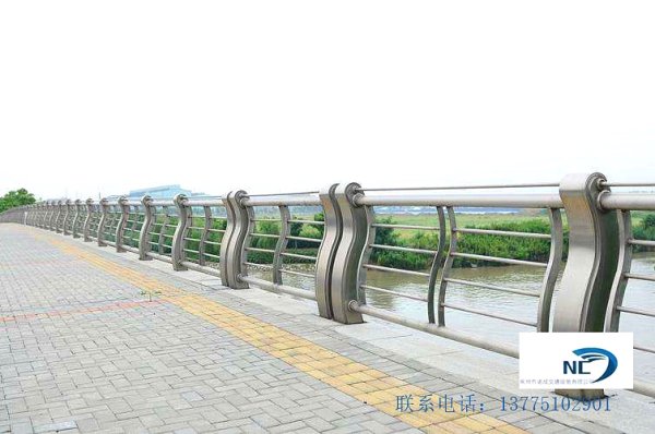 橋梁防撞護(hù)欄