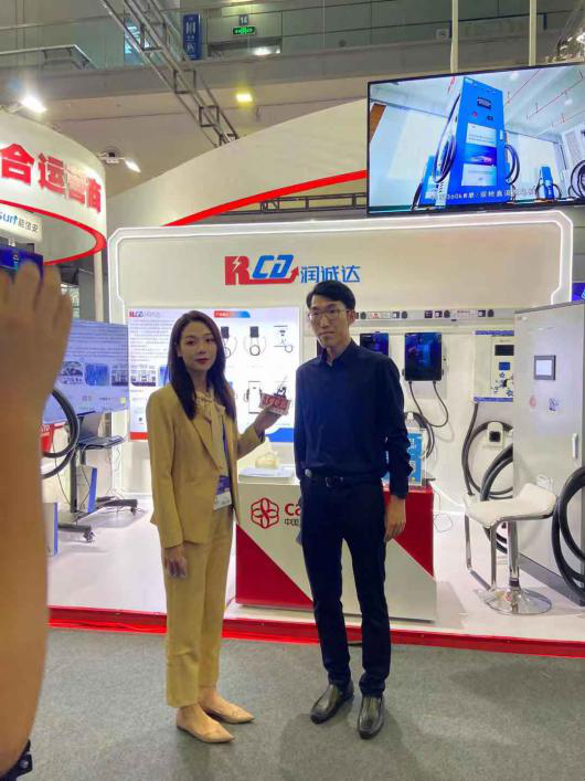 2020年高交會(huì)昨日盛大開(kāi)幕，潤(rùn)誠(chéng)達(dá)充電樁再創(chuàng)新高