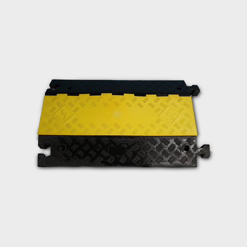 橡塑三線槽減速帶