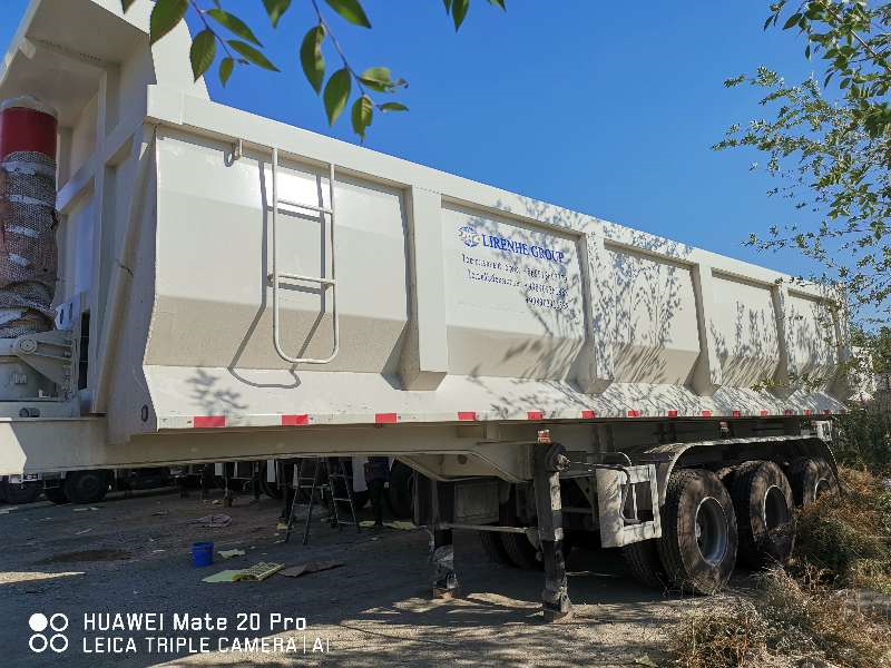 后翻半挂WPZ9402Z