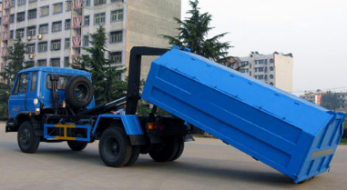 勾臂垃圾车10方