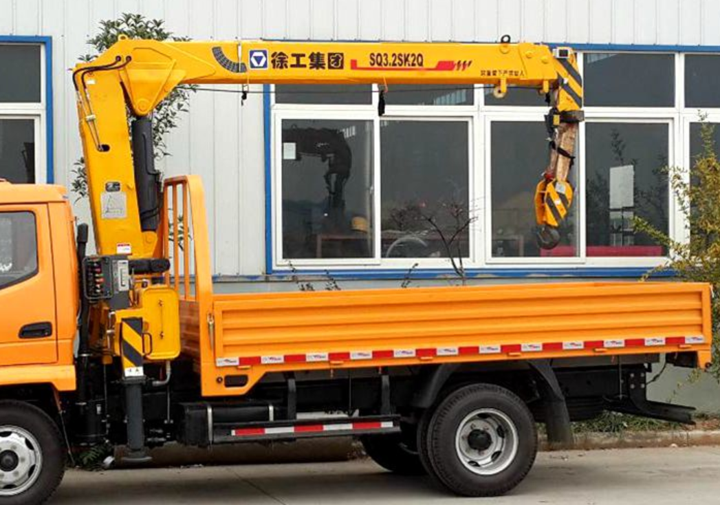 3.2吨随车吊-国二-LD141